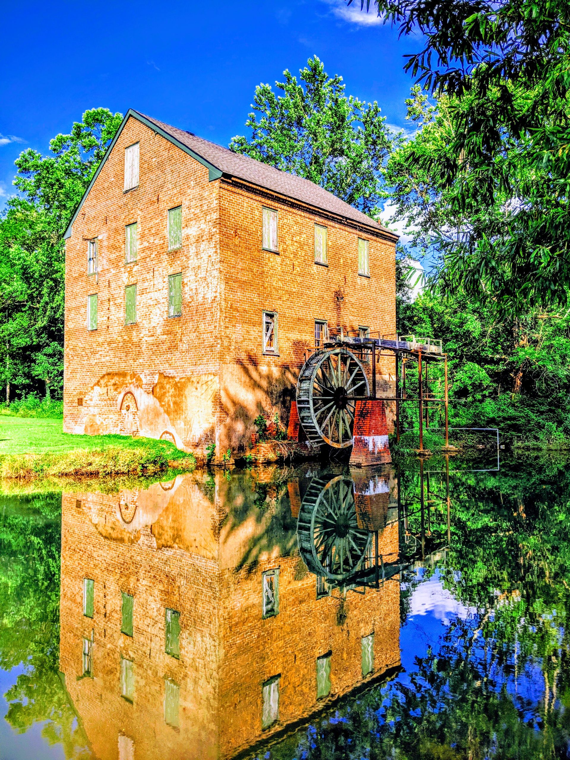 Taking A Look At My Hometown of Lindale,