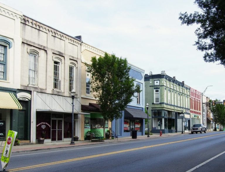 Spotlight On The Charm Of Cedartown, Georgia