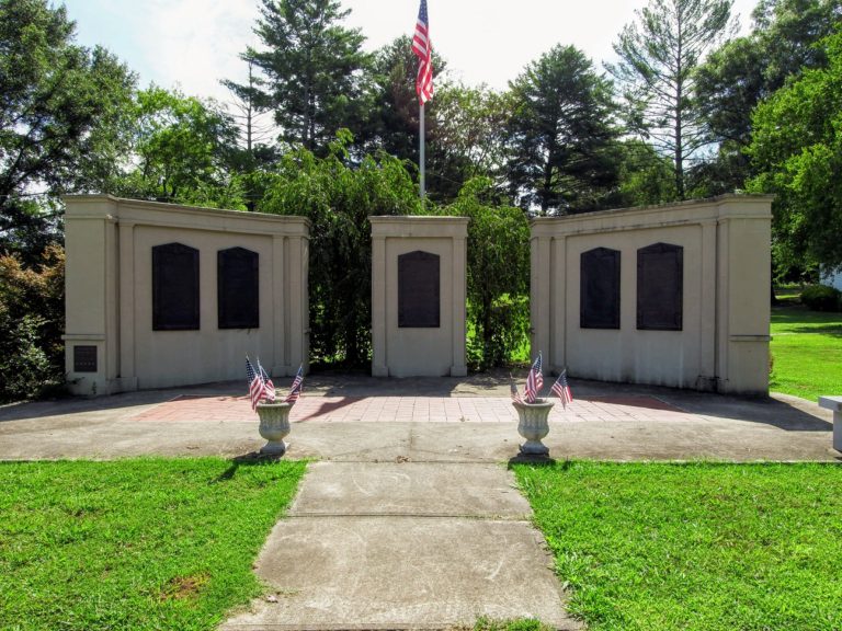 A Stroll Through History In Kingston,