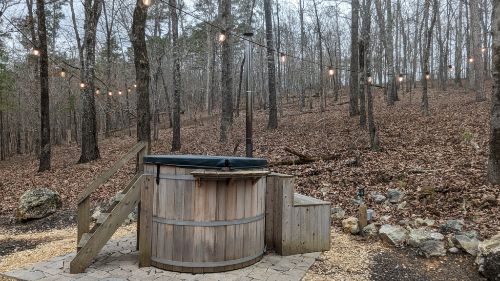Hot Tub For The Cottages At Kingston Downs