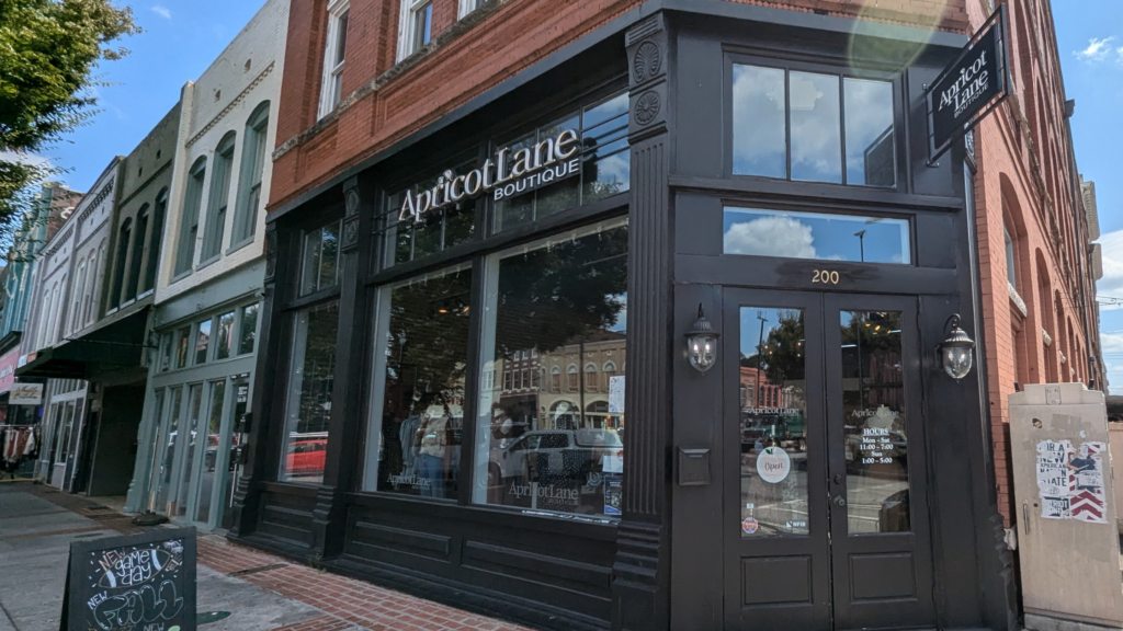 Experience A New Way To Shop At Apricot Lane Boutique In Downtown Rome, Ga